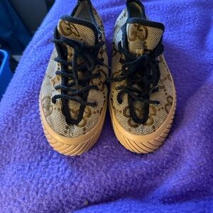 Gucci Beige Sole with Patterned Design